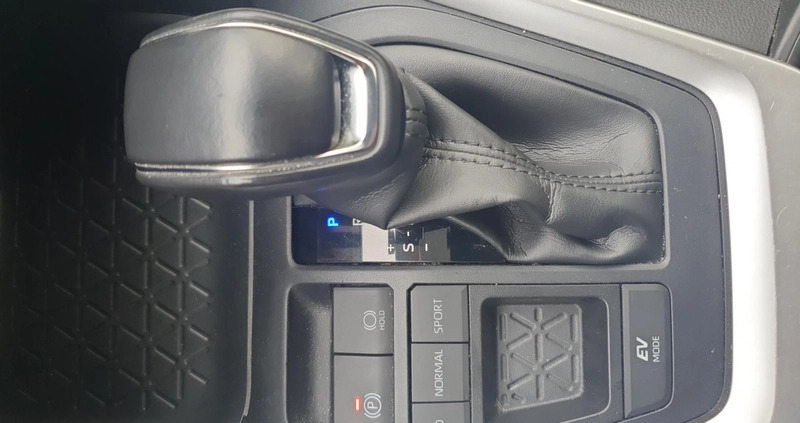 Toyota RAV4 cena 119900 przebieg: 61770, rok produkcji 2019 z Kartuzy małe 379